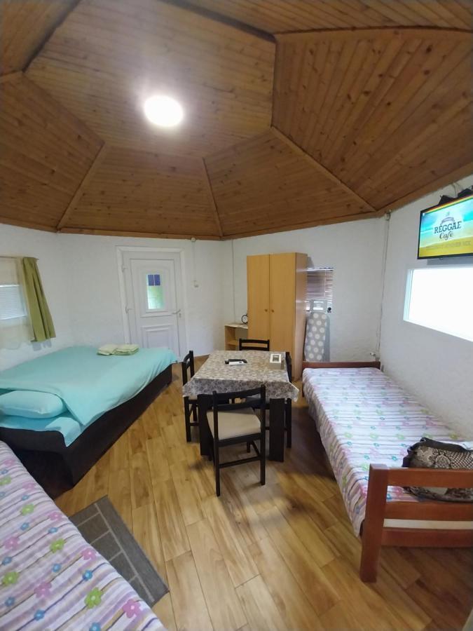 Petkovic Apartmani 1 Tivat Bagian luar foto