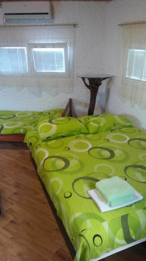 Petkovic Apartmani 1 Tivat Bagian luar foto
