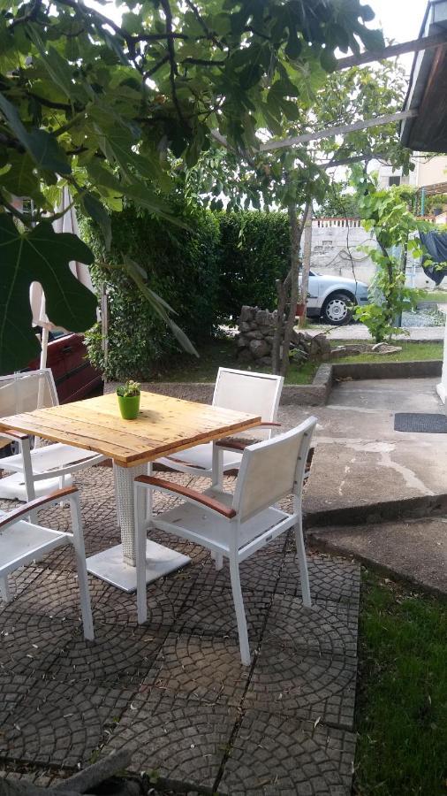 Petkovic Apartmani 1 Tivat Bagian luar foto