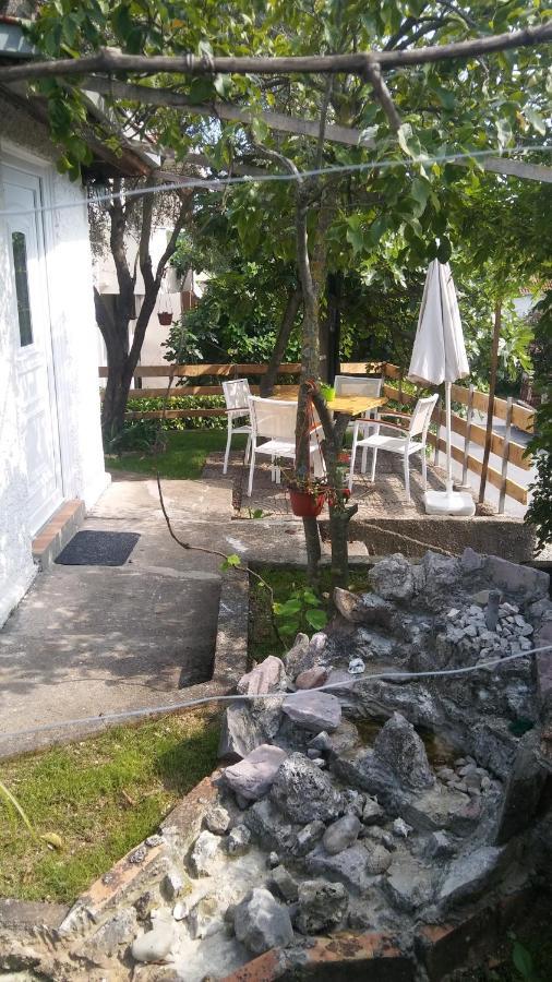 Petkovic Apartmani 1 Tivat Bagian luar foto